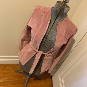 Women’s suede jacket in dirty pink with design